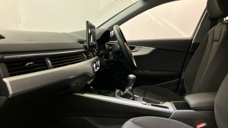 Audi A4 35 TFSI Technik 4dr Petrol Saloon